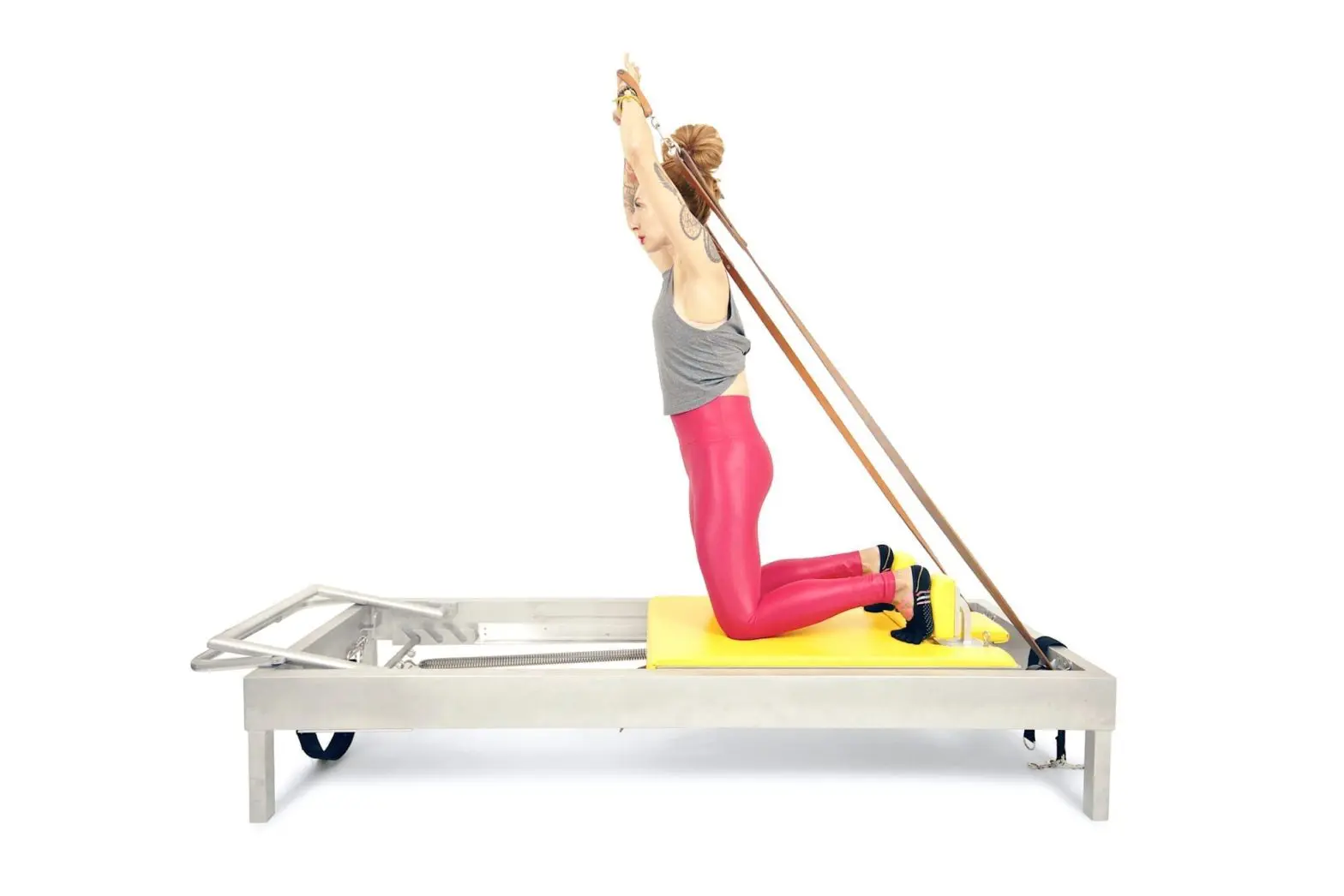 Kneeling Shave and Hug on the Reformer - Online Pilates Classes