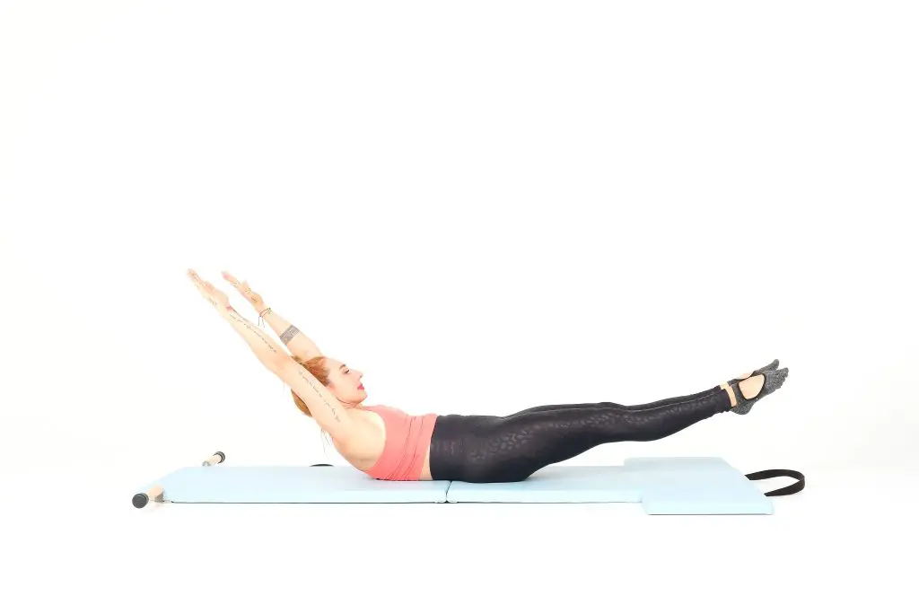 double leg stretch on the mat online pilates classes