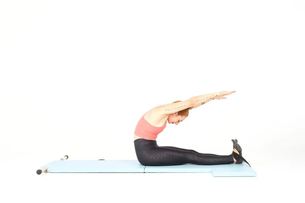 roll up on the mat online pilates classes